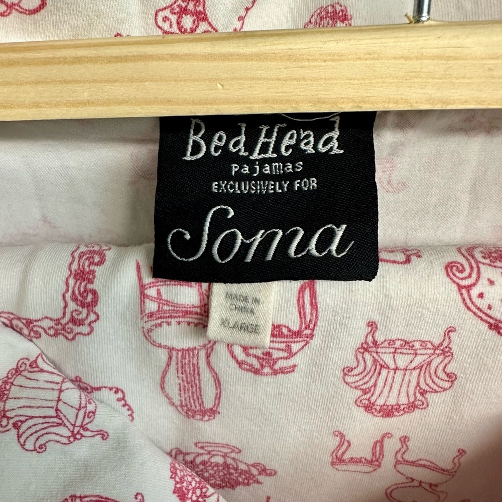 BedHead by Soma Pink and White Pajama Top and bottoms - Picture 2 of 6